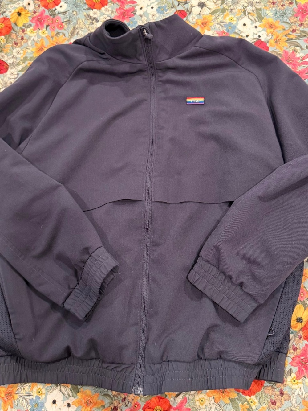 FIGS Black Zip Jacket Medium Rainbow Logo Scrub Jacket